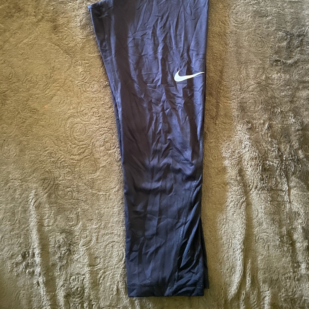 Nike - Picture 2 of 2